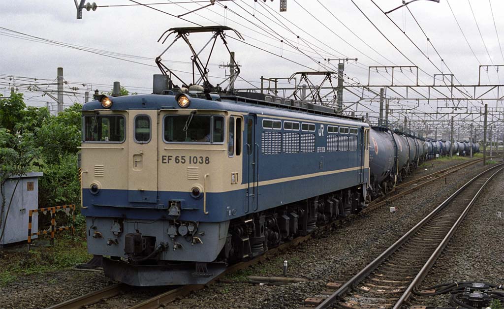 EF65-1038